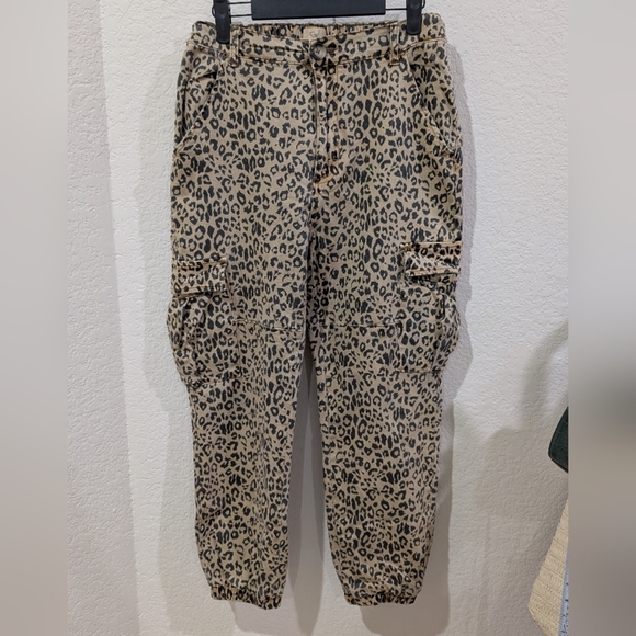 Easel Leopard Print Cargo Jogger Pants Small - Picture 1 of 6